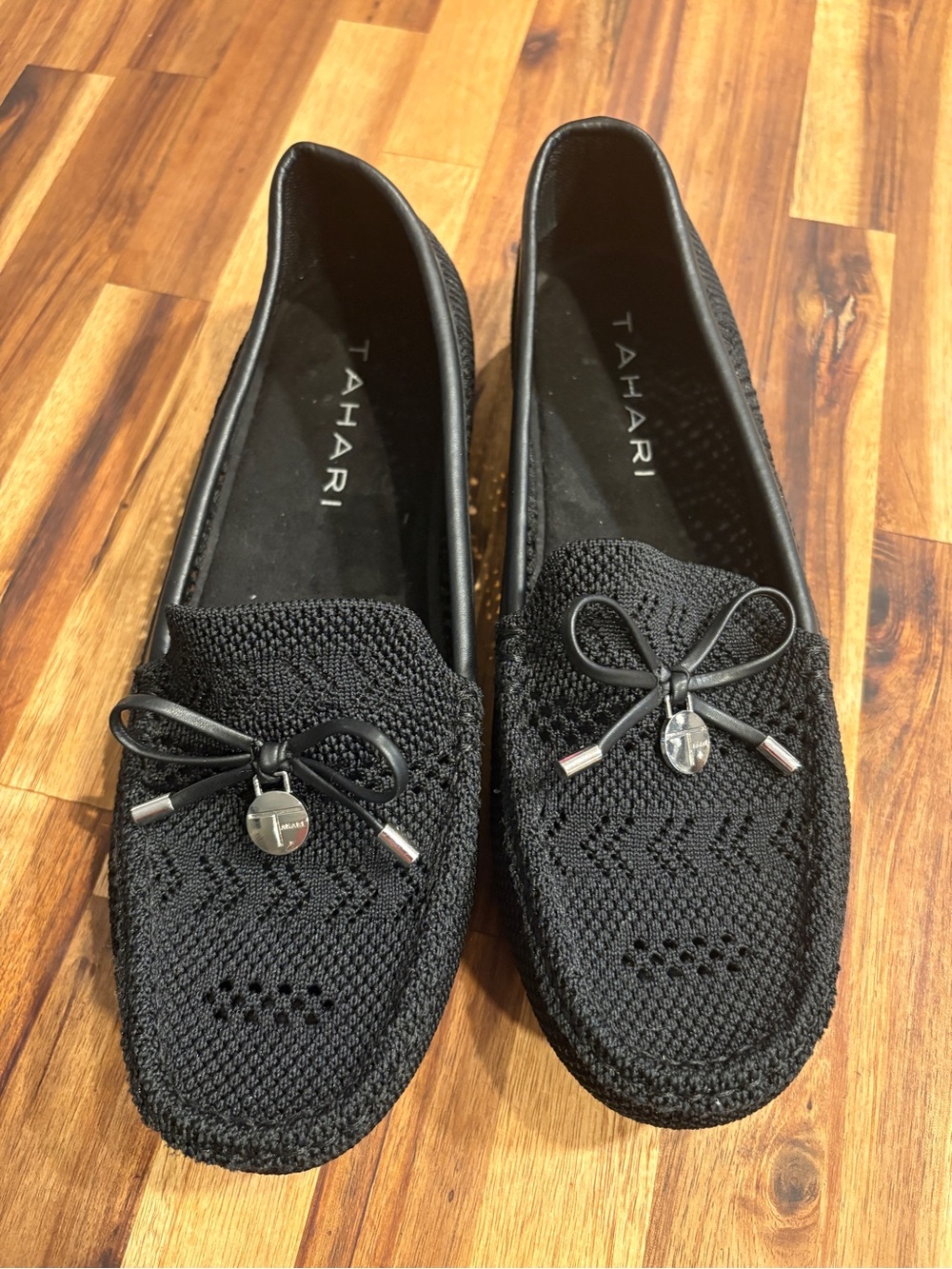 Tahari Black Knit Bow-Trim Loafers.. Size 8.5